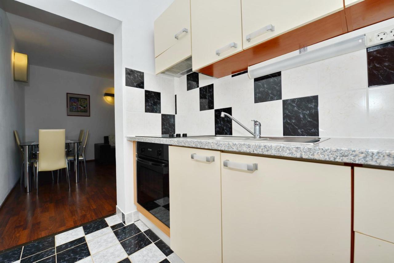 Apartmani L&R ביבינייה מראה חיצוני תמונה