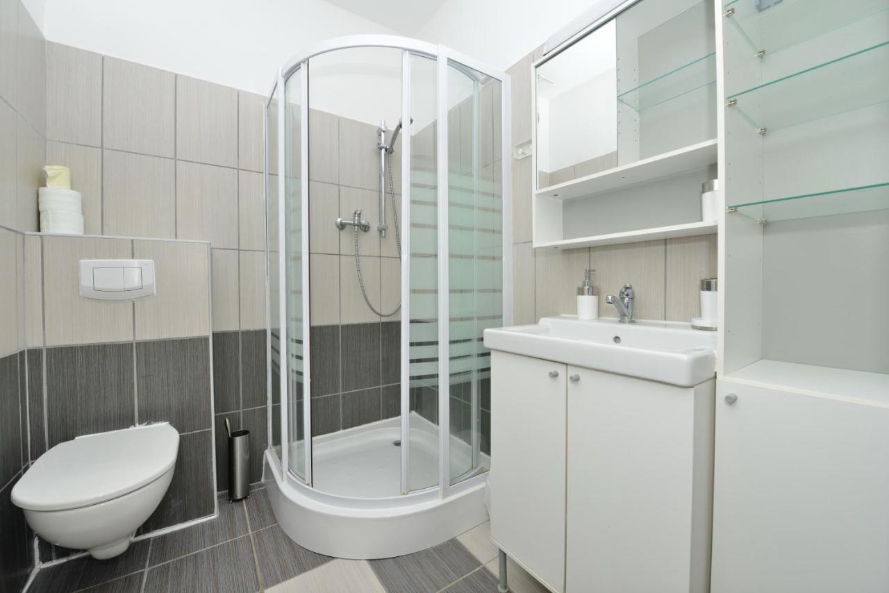 Apartmani L&R ביבינייה מראה חיצוני תמונה