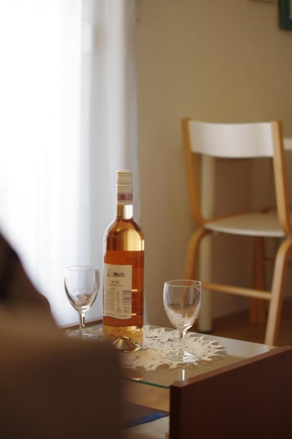 Apartmani L&R ביבינייה מראה חיצוני תמונה