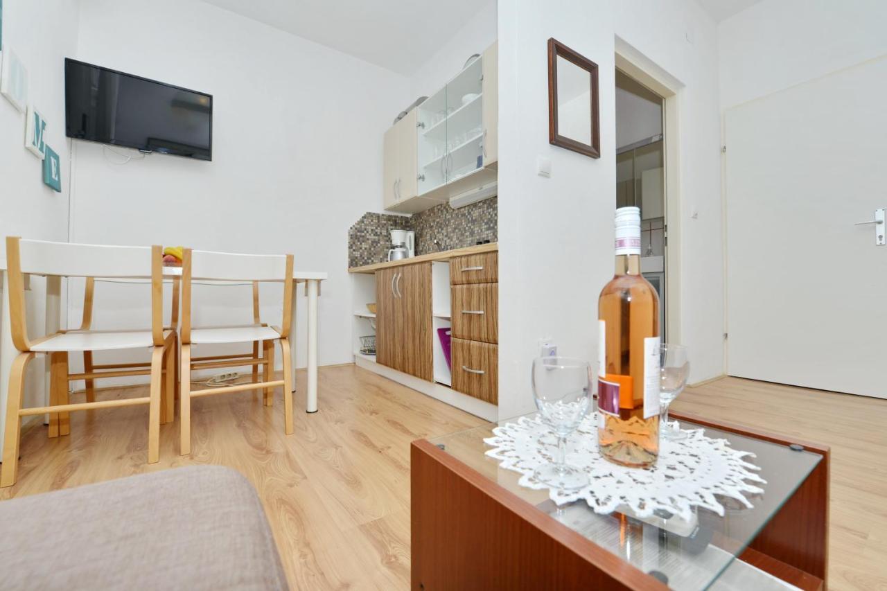 Apartmani L&R ביבינייה מראה חיצוני תמונה