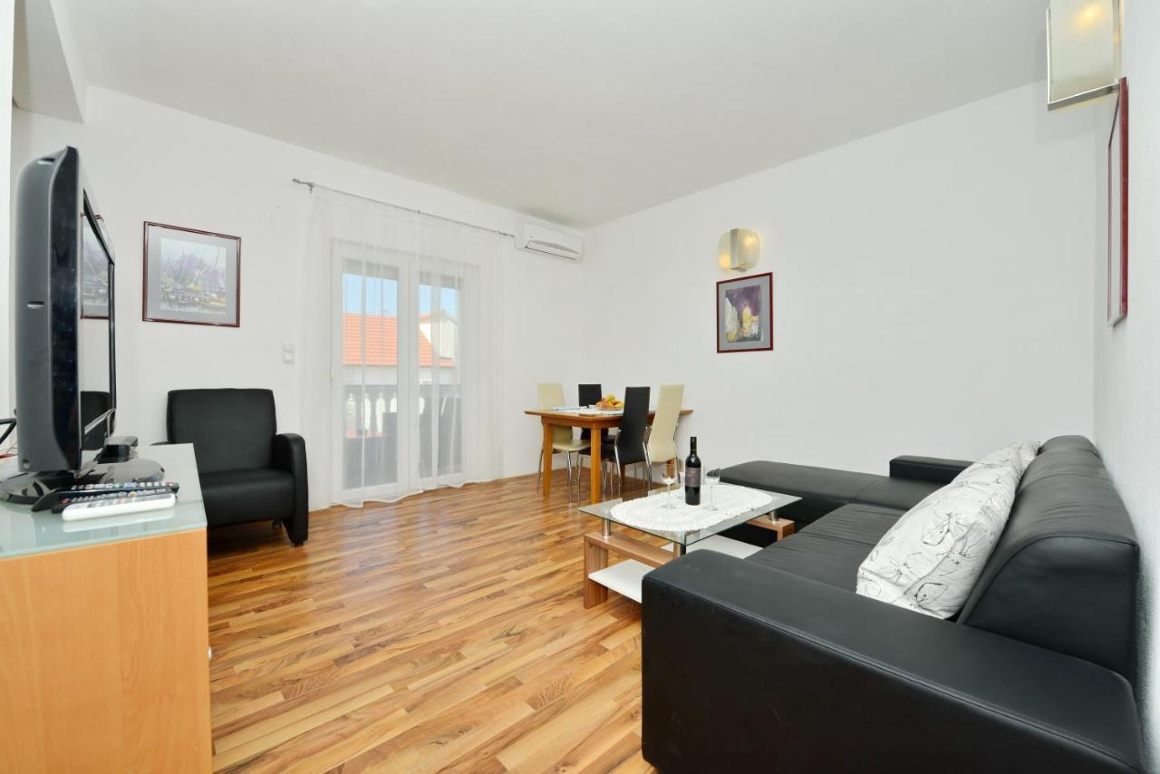 Apartmani L&R ביבינייה מראה חיצוני תמונה